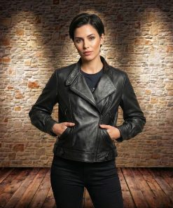 Γυναικείο δερμάτινο μπουφάν Model : Perfecto 102